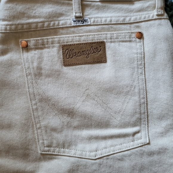 Wrangler Earthwash - Picture 5 of 5